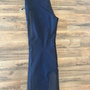 NWT Mammut Stoney HS pants, Navy/ Dark blue, size 34/reg